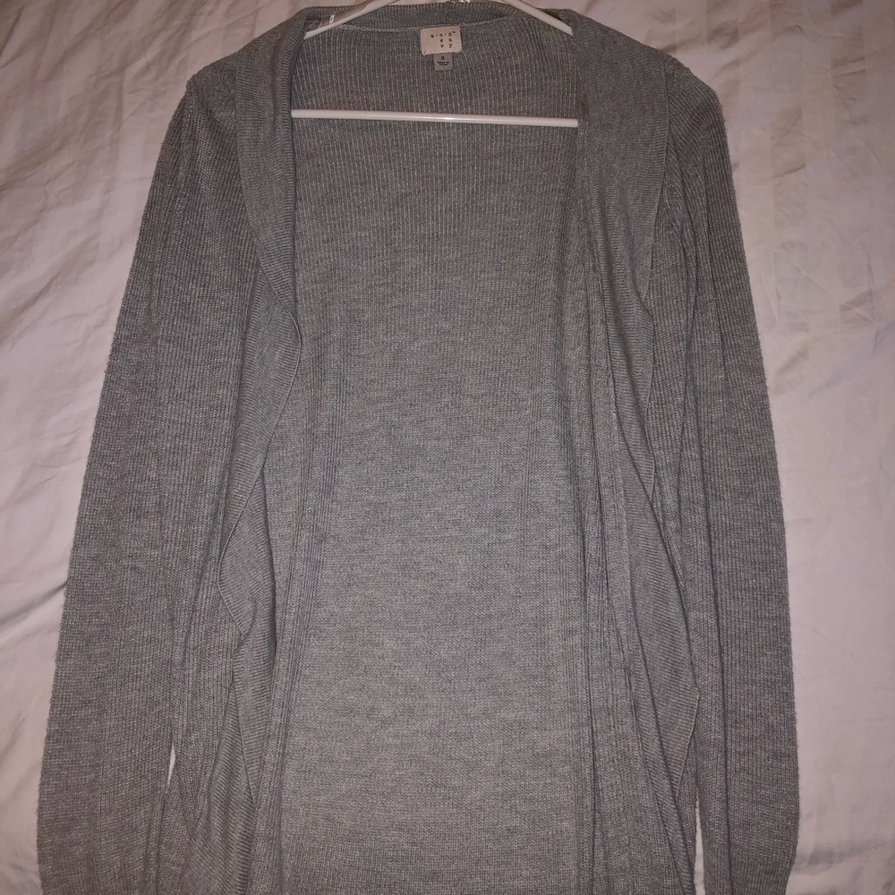 Grey super cute cardigan!